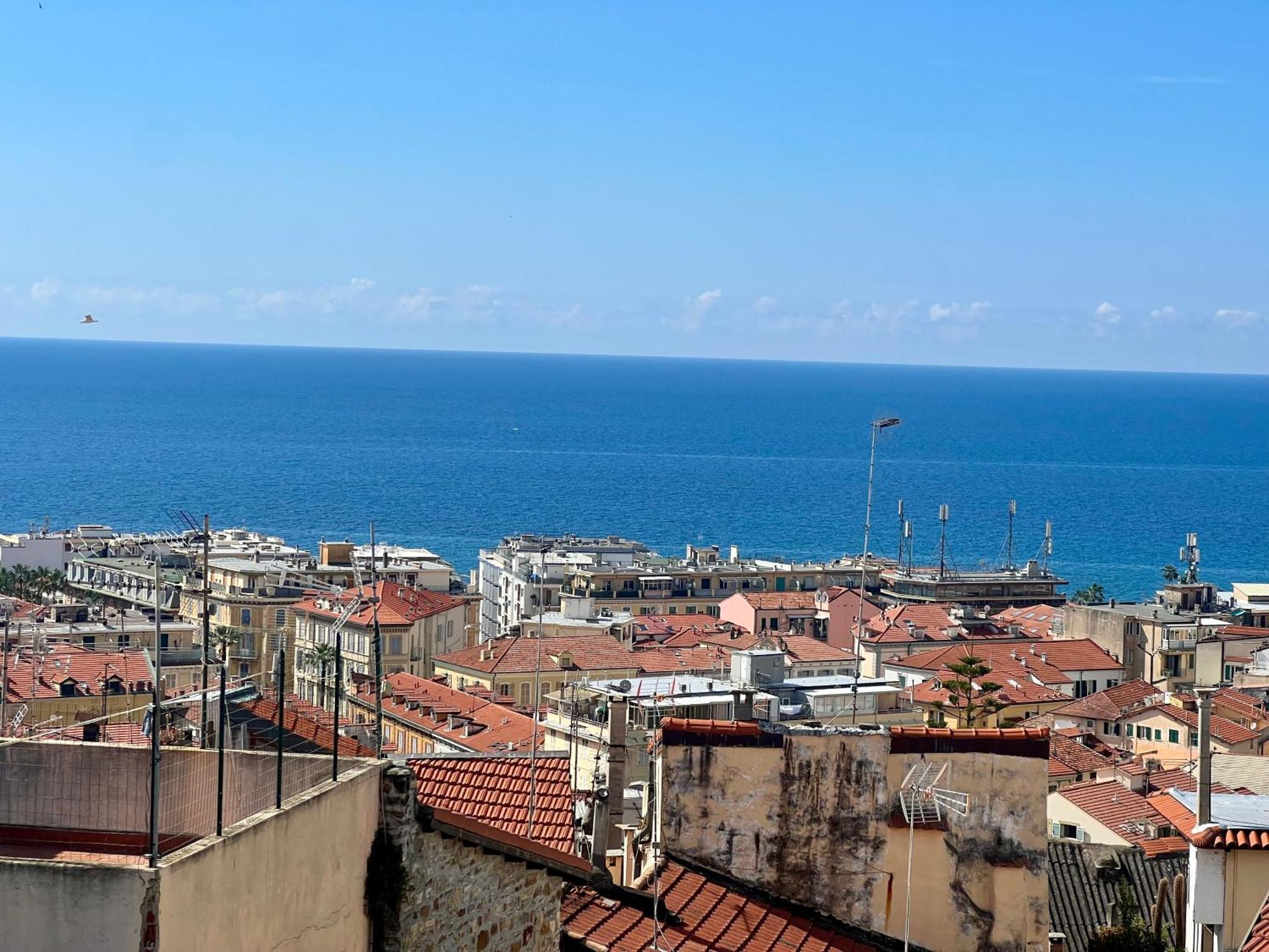 Suite Terrace In Pigna - サンレモ エクステリア 写真
